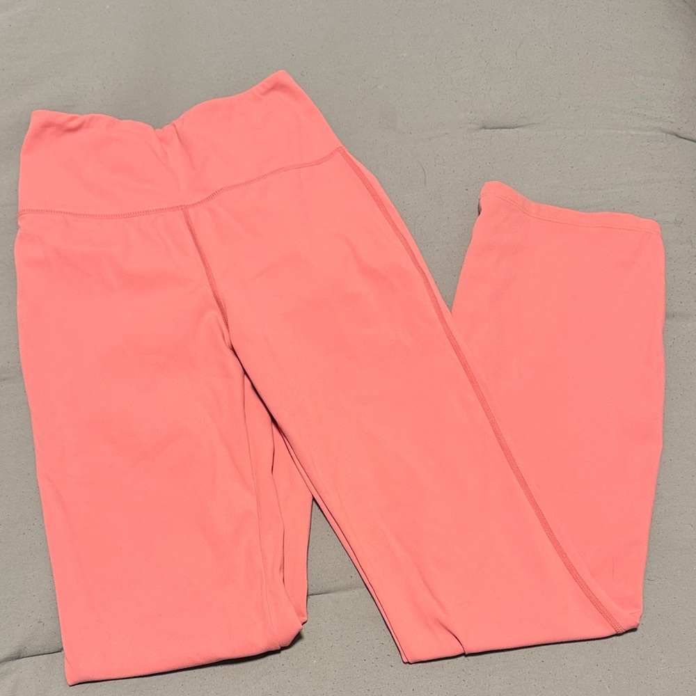 Halara High Waisted Back Pocket Plain Slight Flare Leggings